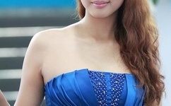 我半夜摸妺妺的奶C了她动漫